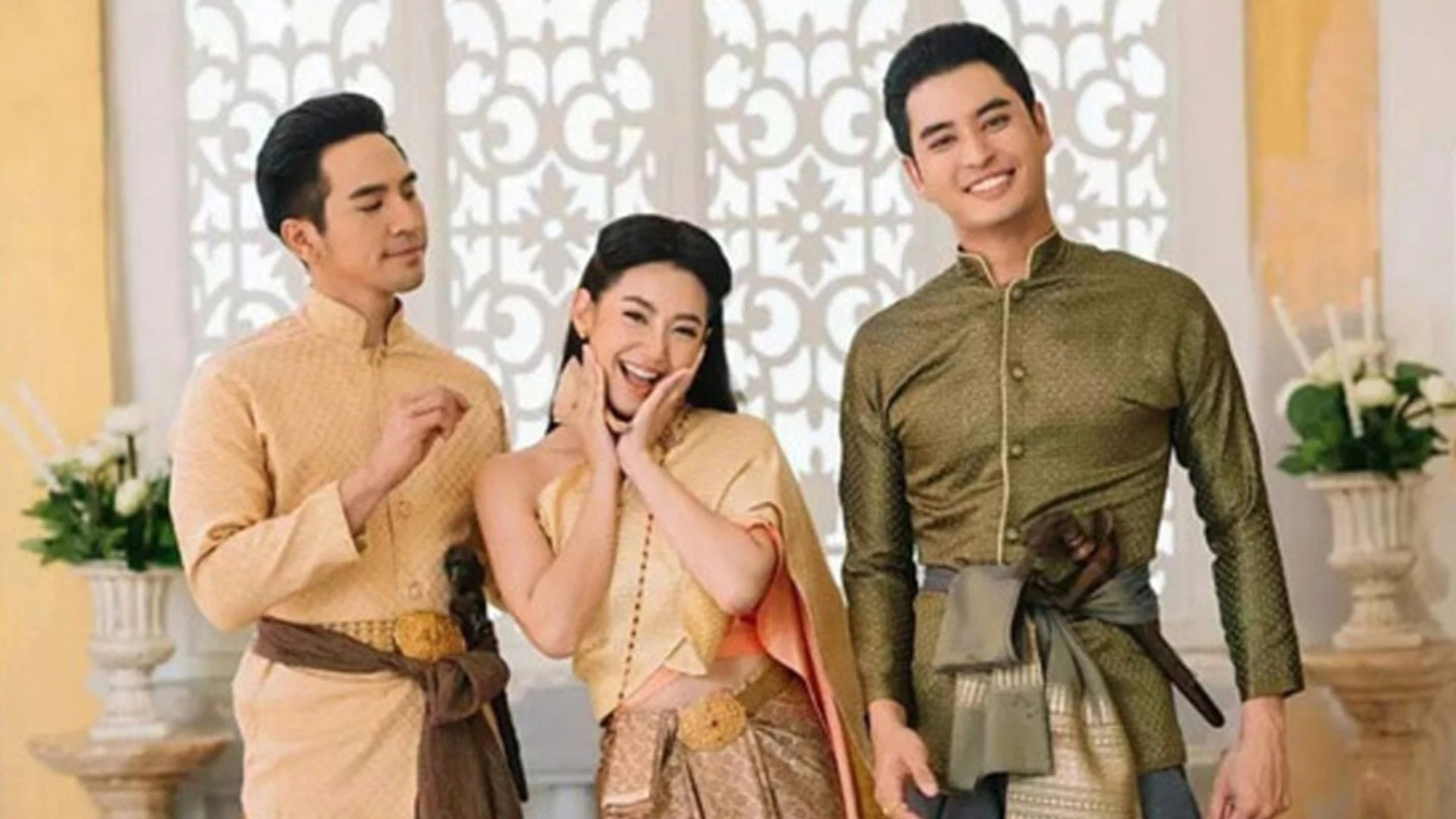 Người Thái Lan nổi tiếng về điều gì mà khách du lịch say mê?