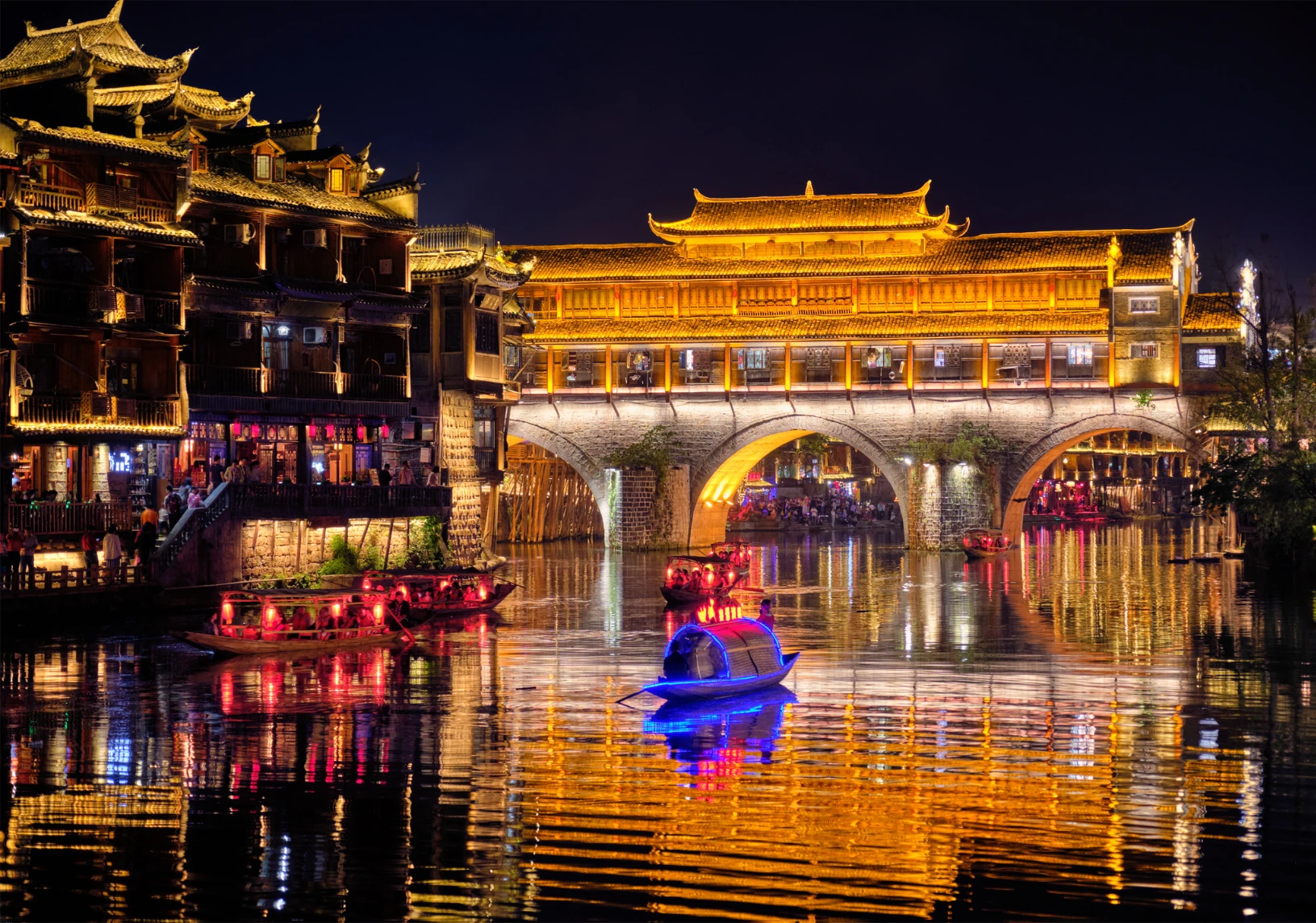 Tour NGHI XƯƠNG - TRƯƠNG GIA GIỚI - PHƯỢNG HOÀNG CỔ TRẤN