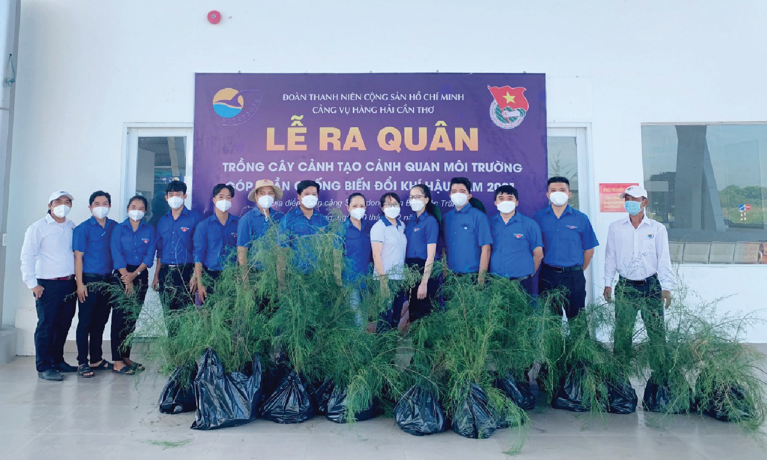 Superdong Vinh Dự Nhận 1.000 Cây Phi Lao Từ Đoàn TNCS Hồ Chí Minh Cảng Vụ Hàng Hải Cần Thơ Trao Tặng
