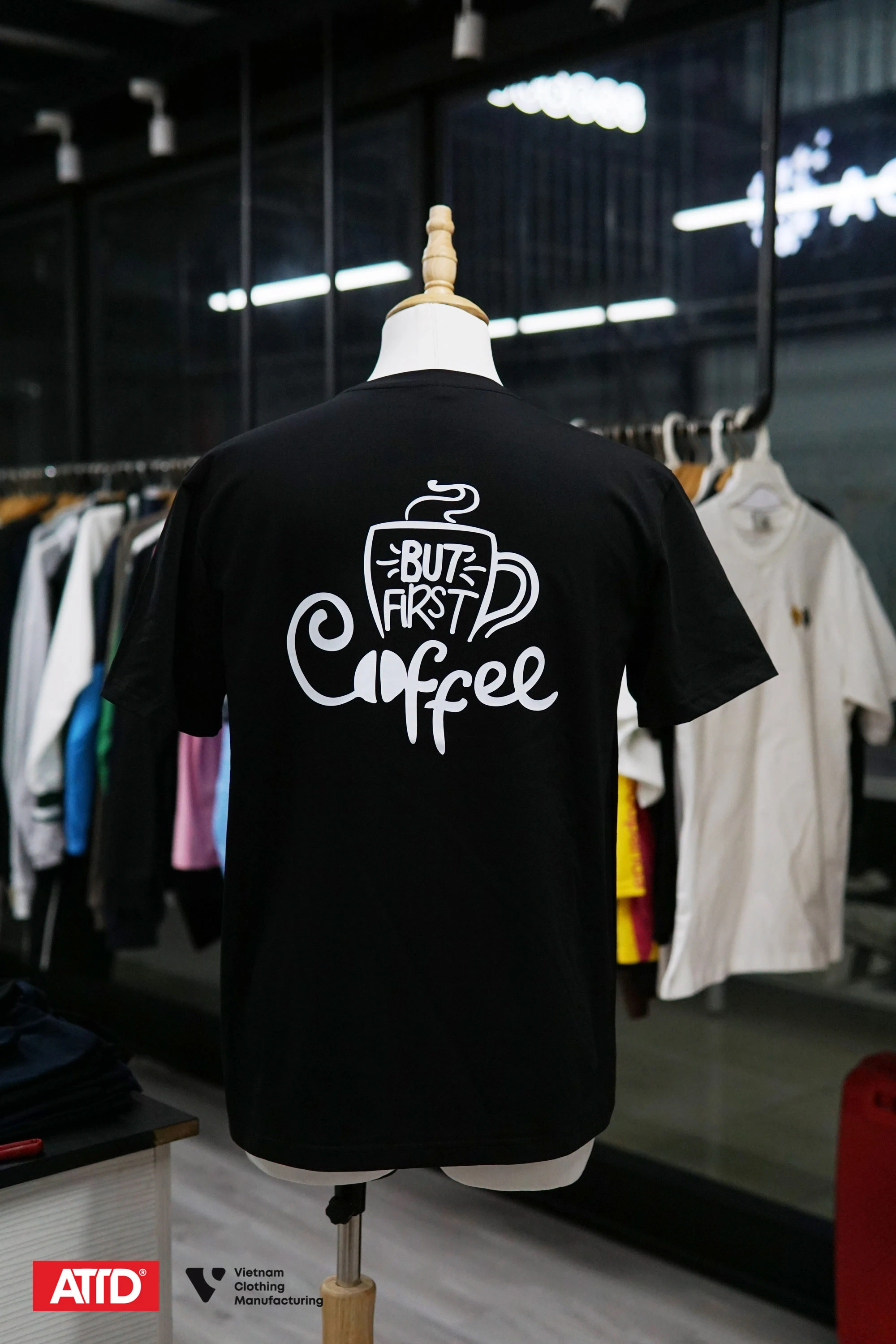 ao-thun-dong-phuc-woodmans-axe-espresso-9-2