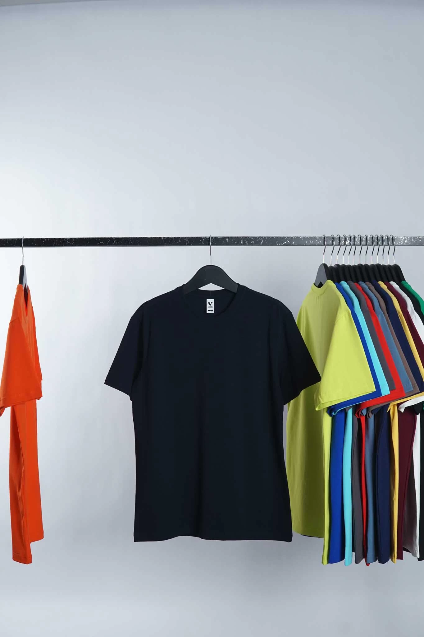 In Áo Theo Yêu Cầu Số Lượng Ít Giá Có Cao Không?